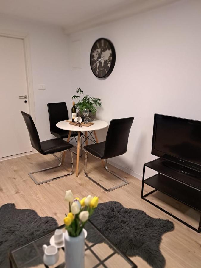 扎达尔Studio Apartman Maris公寓 外观 照片