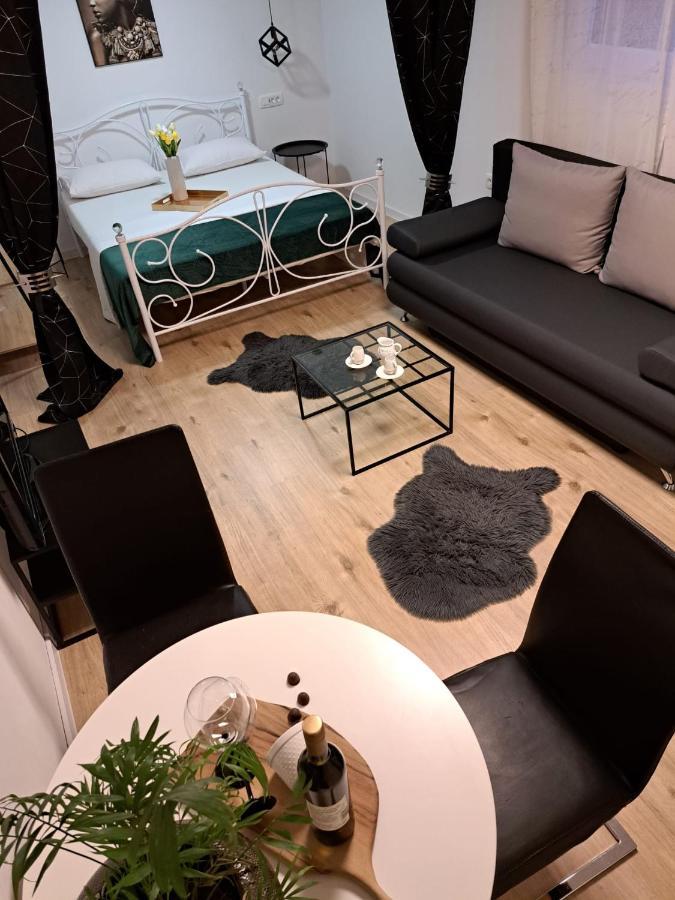 扎达尔Studio Apartman Maris公寓 外观 照片
